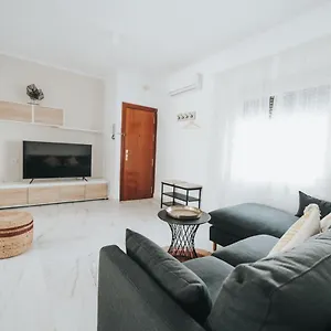 Shiny Nab Super Family Apartamento